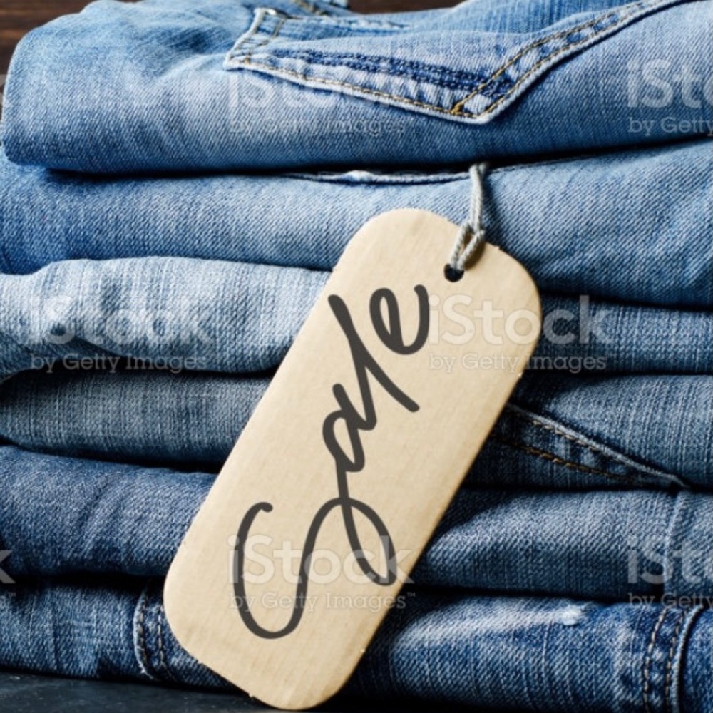 5 dollar Jean sell! On select jeans in my closet
